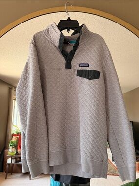 Patagonia Quilted T-Snap Pullover - Light Gray with Dark Green